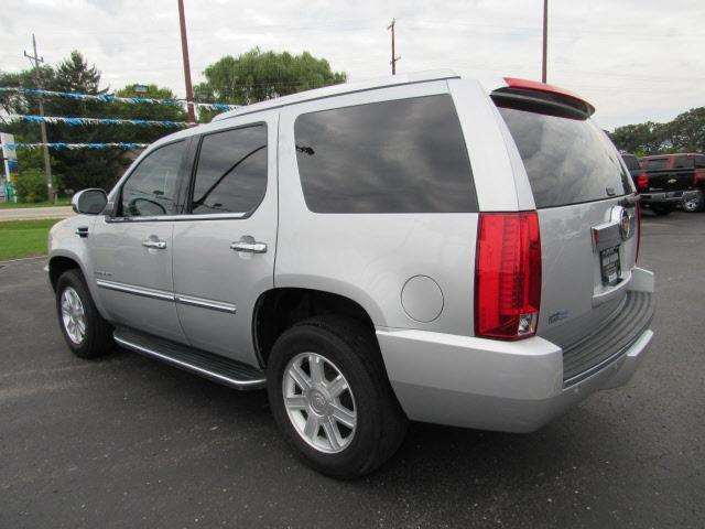 2013 Cadillac Escalade 4dr SUV
